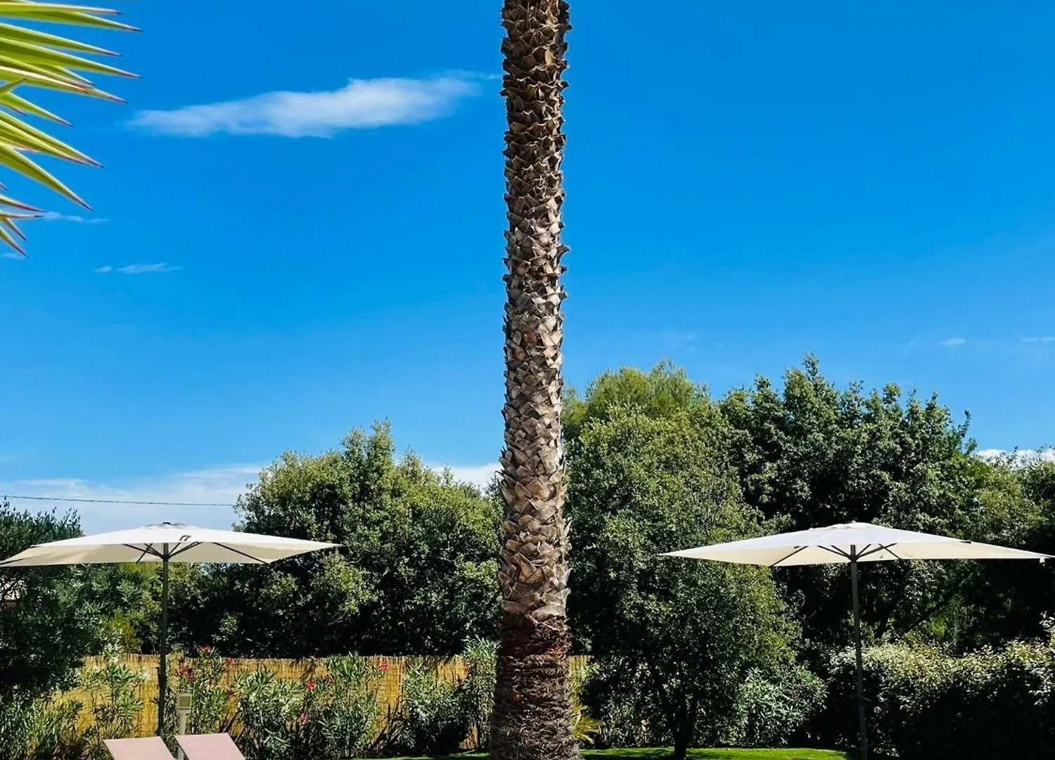 Au Temps Pour Vous Otel Le Castellet  Konukevi